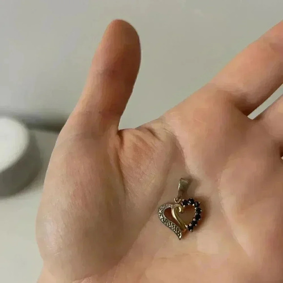 Sterling Silver 925 Heart Pendant w diamonds - Picture 2 of 3